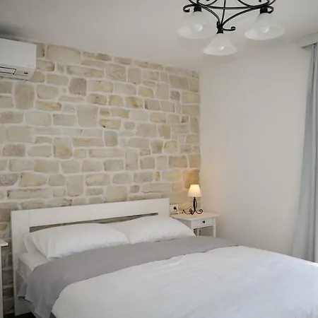 App Rab Banjol 217 Villa Exterior photo